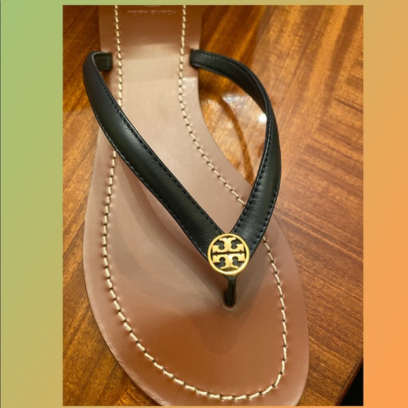 SOLD!! Tory Burch Terra Thong - Size 9 - Picture 3 of 8